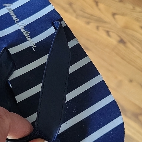 Hanna Anderson Striped Blue White Thong Flip Flops Rubber Waterpoof Pool Sz.11 - Picture 11 of 11